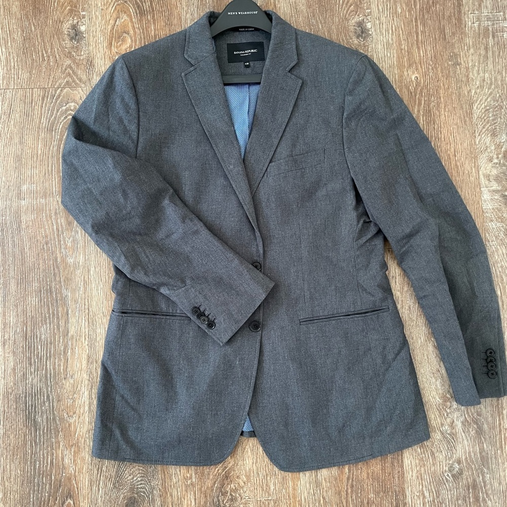 Charcoal Men’s Tailor Fit 42R Blazer